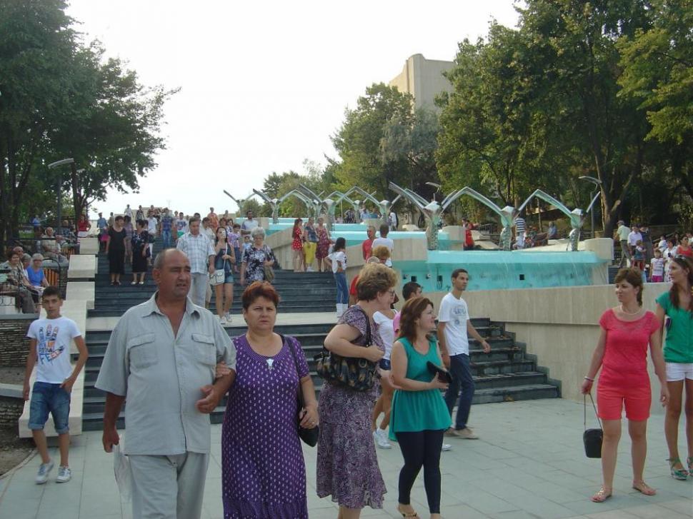 (P) Zona Promenadei din Brăila  - un spectacol cotidian regizat de Regio 238842