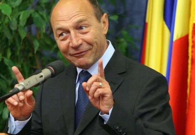 Procurorul general al României îi cere preşedintelui Băsescu să nu promulge Codul penal