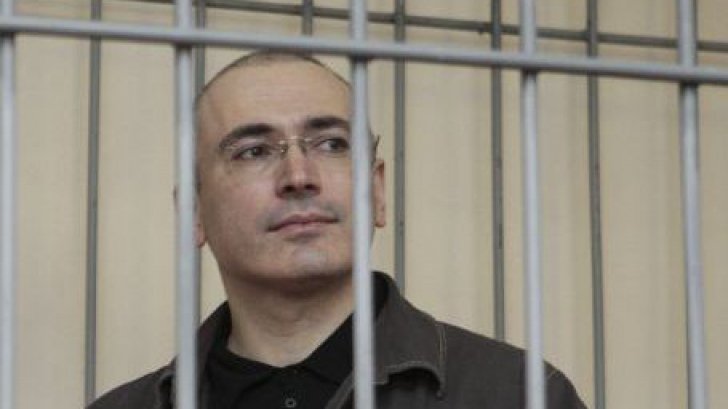 Presa rusă: Hodorkovski i-a cerut lui Putin să-l graţieze sub presiunea serviciilor secrete