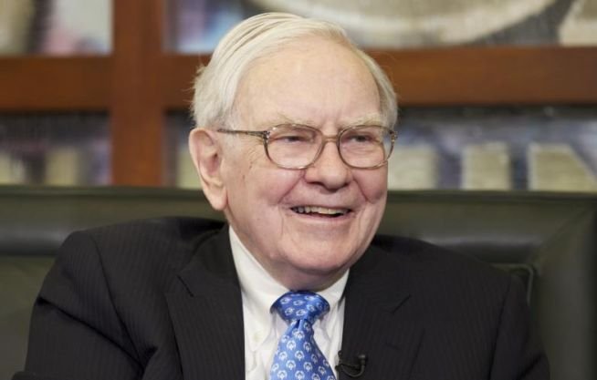 Miliardarul Warren Buffett a câştigat 37 milioane de dolari ZILNIC în 2013