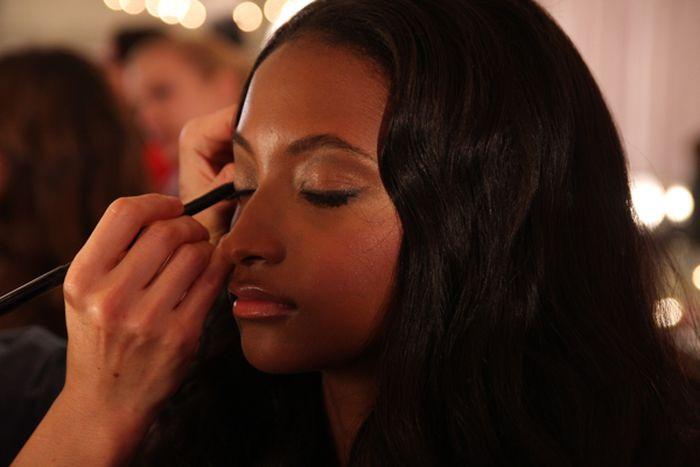 Cum a ajuns să arate la 13 ani de când a fost făcută poza asta. "Mi se zicea răţuşca cea urâtă" 240550