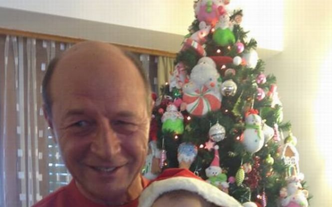 Preşedintele Băsescu, primul Crăciun cu nepoţica