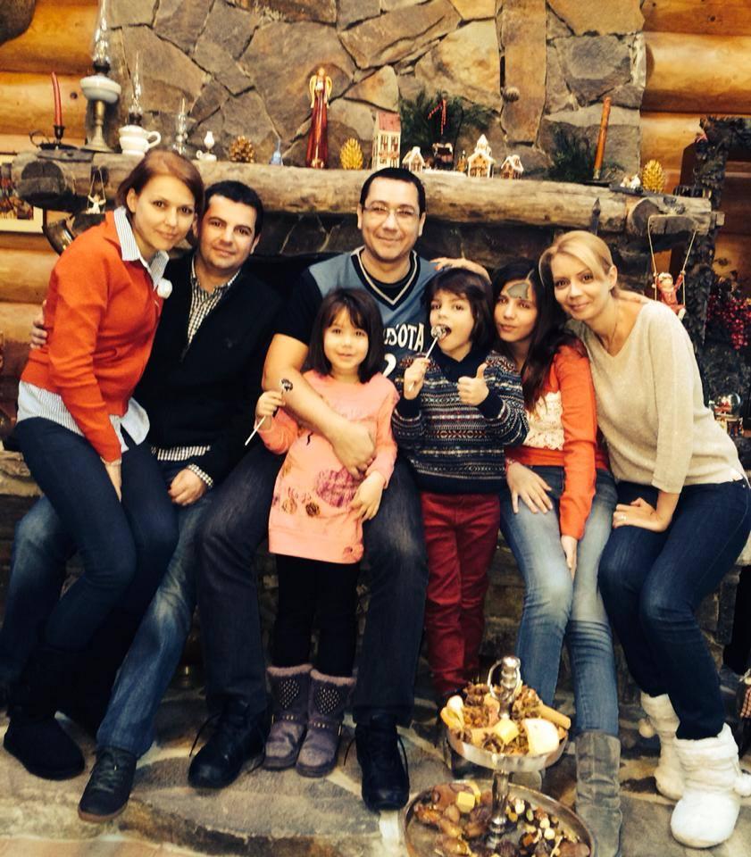 USL s-a reunit de Crăciun. Crin Antonescu nu a ajuns 240974