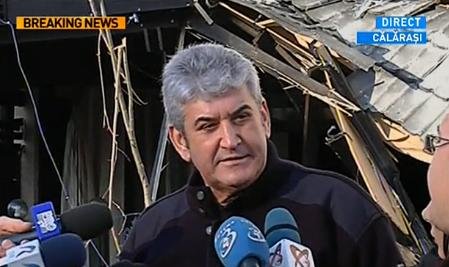 Vicepremierul Oprea nu exclude posibilitatea unui ajutor al statului pentru cei rămaşi fără case în explozia de la Călăraşi