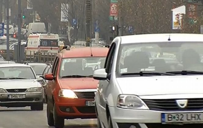 Anul 2014 vine cu scumpiri în lanţ pentru şoferii români