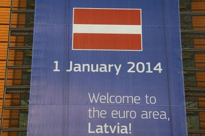 Letonia a devenit al 18-lea stat al zonei euro