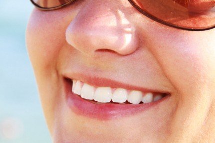  7 trucuri surprinzatoare pentru dinti mai albi si un zambet de milioane 