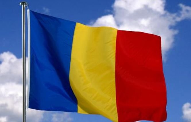 Un român a fost amendat în Sfântu Gheorghe pentru că a fluturat steagul românesc de ziua naţională