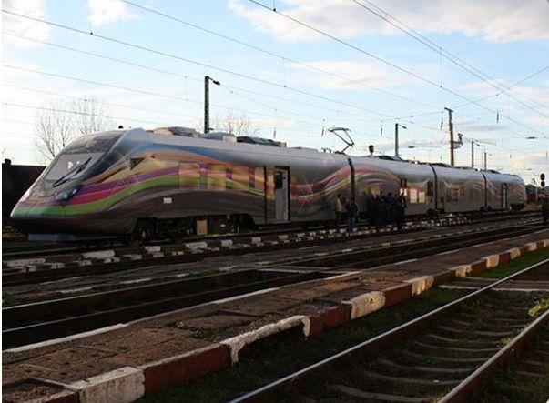 Cum arată trenul făcut în România care va circula cu 200 km/h. A costat 4,3 milioane euro 241896