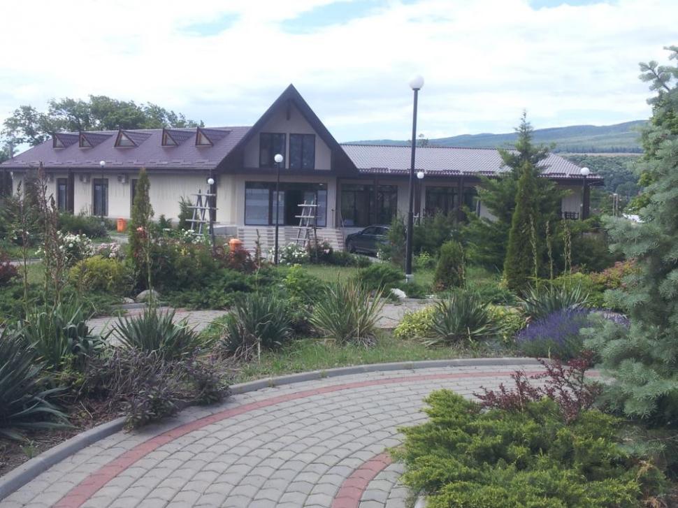 (P) Green Garden Resort – un popas pe Drumul Vinului, oferit de Regio 239880