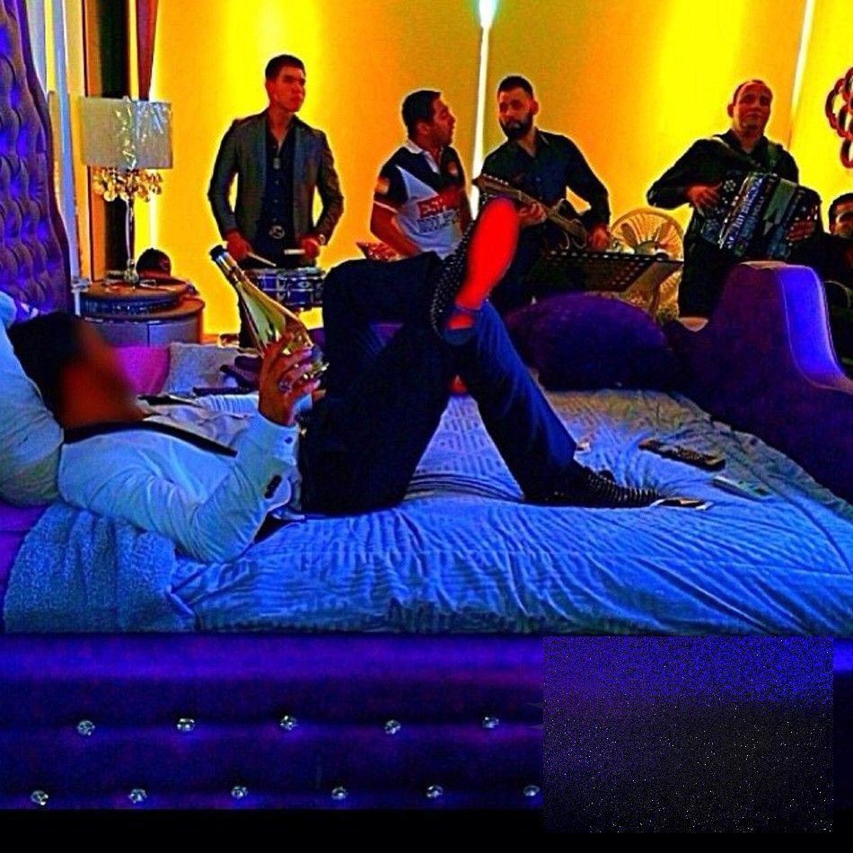 Alături de Paris Hilton se află cel mai PERICULOS om din ţară. Fotografiile de pe Instagram şi Facebook l-au dat de gol 242366