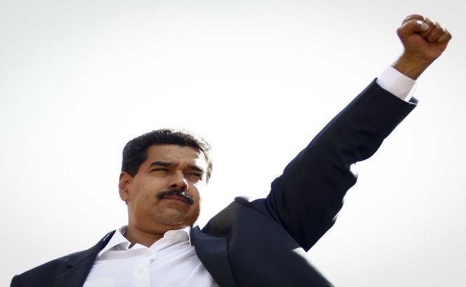 Nicolas Maduro a anunţat demisia în bloc a guvernului de la Caracas