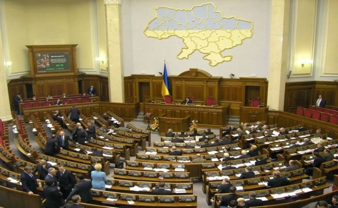 Opoziţia din Ucraina a blocat activitatea Parlamentului şi cere demisia ministrului de Interne