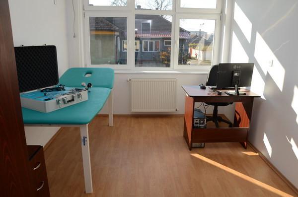 (P) Centrul de zi pentru persoanele cu scleroză multiplă din Oradea, reabilitat prin Regio 240276