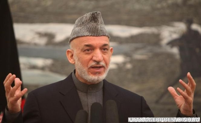 Afganistan: Hamid Karzai atribuie forţelor SUA un raid aerian soldat cu moartea a 8 civili