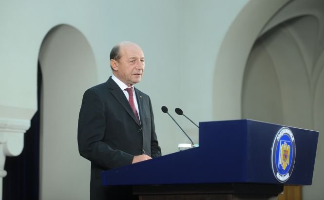 Băsescu va discuta cu Barroso în februarie, pentru finanţarea interconectării energetice cu Republica Moldova