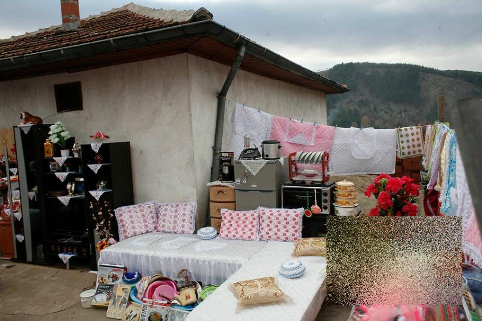 Dacă aşa arată mirele, stai să vezi mireasa. Nunta asta se desfăşoară la câţiva paşi de noi 243137