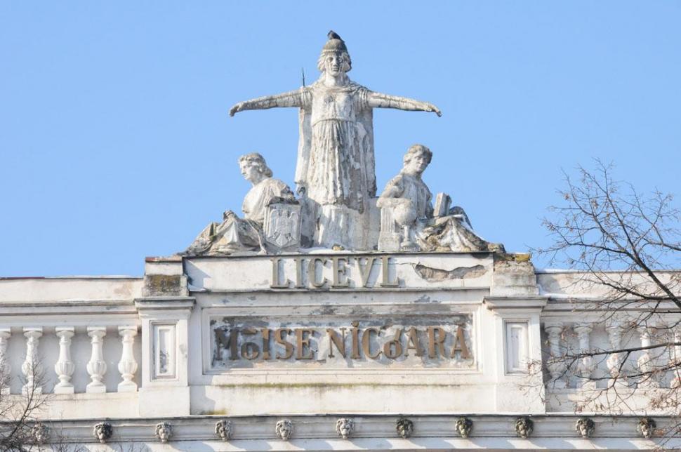 (P) Colegiul  „Moise Nicoară”, Arad – tradiţie şi inovaţie prin Regio 242275