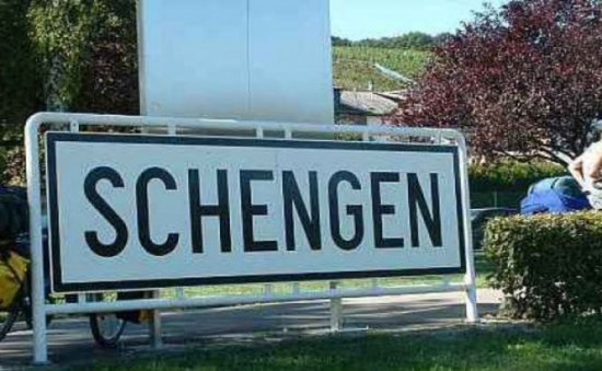 Ponta: România nu va intra în Schengen până la alegerile pentru PE