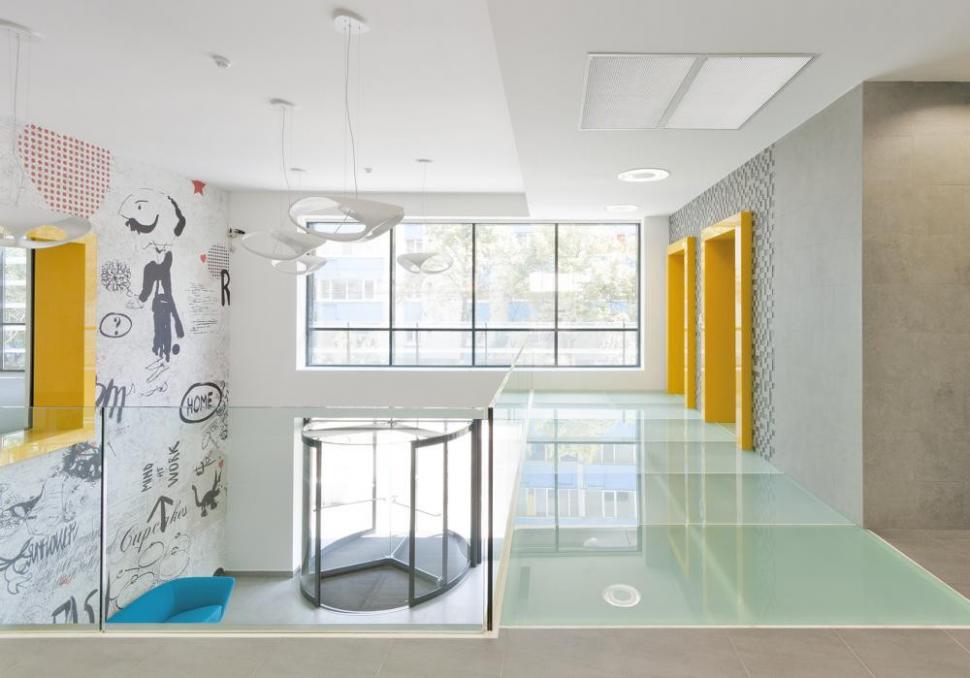 (P) Centrul de Sprijinire şi Dezvoltare a Afacerilor - Şiriului: facilităţi pentru IMM-uri, prin Regio 243071