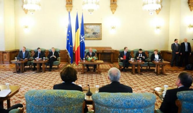 Preşedintele Băsescu se întâlneşte cu membrii delegaţiei FMI la Palatul Cotroceni