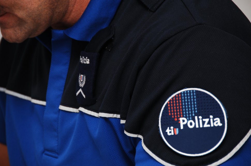 Elveţia: Închisoare cu suspendare pentru doi poliţişti care au bătut şi abandonat un cetăţean român