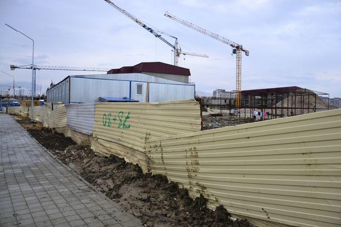 Imagini incredibile din Rusia. Asa arată oraşul care va găzdui cele mai scumpe Jocuri Olimpice de Iarnă. "Au pictat noroiul cu verde, că nu creşte iarba" 244938