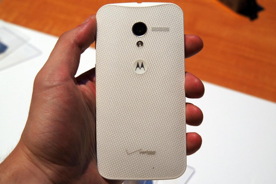 Motorola trece de la Google la Lenovo, pentru aproape 3 miliarde de dolari
