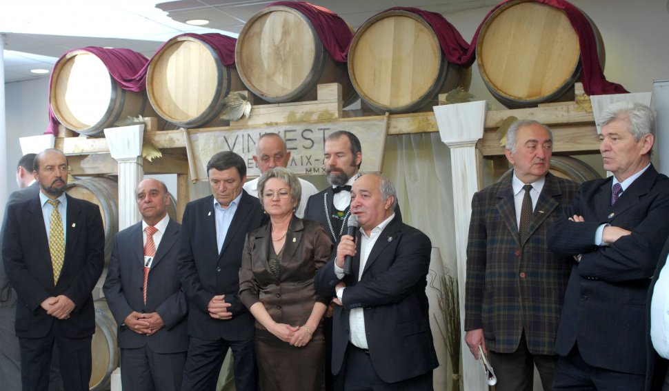 Deziluzia optică: Avertizare de vin roşu la Cotroceni