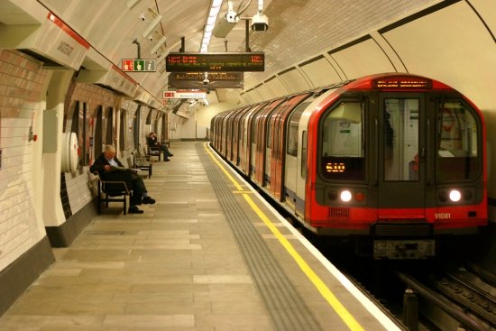 Londra se pregăteşte pentru o grevă de două zile la metrou