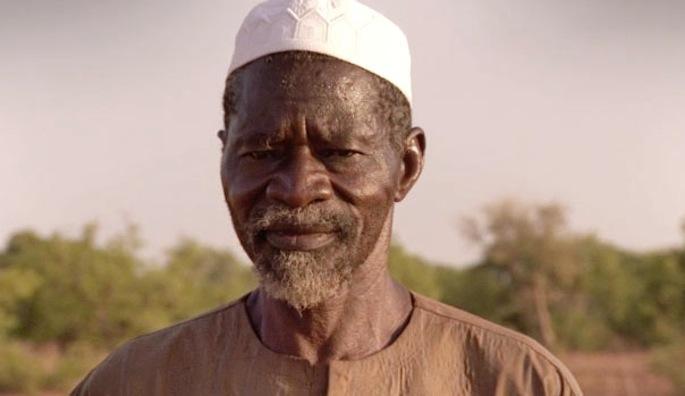 Ai ce învăţa din viaţa acestui om. Ce a reuşit să facă în mijlocul DEŞERTULUI e un miracol 245776