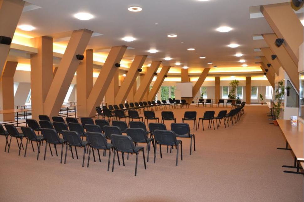 (P) Complexul Hotelier Ciucaş – o oază de sănătate şi relaxare, oferită de Regio 243764