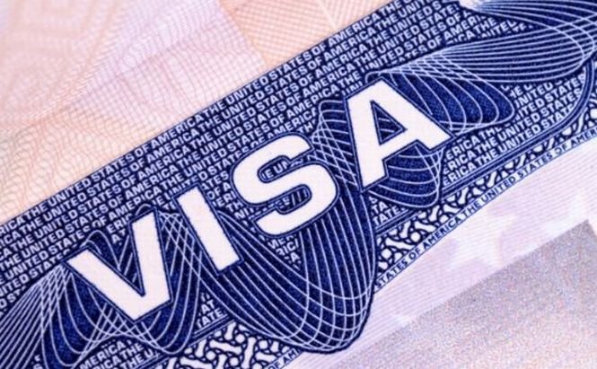 CE solicită autorităţilor americane ridicarea vizelor pentru toţi cetăţenii UE în cel mult şase luni