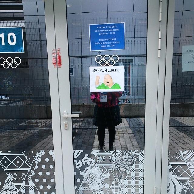 Cele mai amuzante imagini, surprinse de jurnalişti la Soci. "Vă rugăm nu PESCUIŢI în toalete" 246113