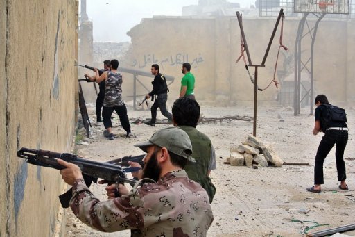 Rebelii sirieni au preluat controlul asupra închisorii centrale din Alep. Sute de deţinuţi au fost eliberaţi