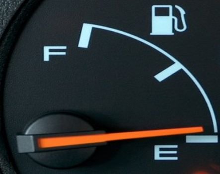 Ministru: Accizarea suplimentară la carburant nu va duce la explozia de preţuri aşteptată de pesimişti