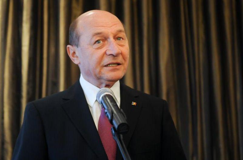Traian Băsescu: Avem o problemă în interiorul societăţii, care este tolerantă la corupţie