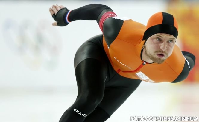 Olandezii au monopolizat podiumul olimpic în proba masculină de 500 de metri la patinaj viteză. Gemenii Mulder, printre medaliaţi