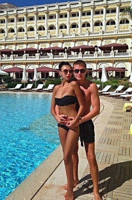 Ea este fiica unui IMPORTANT politician. Iată ce face cu banii TĂTICULUI 246764