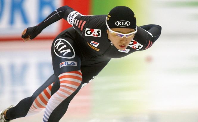 Lee Sang-hwa, a doua medalie de aur şi record olimpic în proba de 500 de metri la patinaj viteză