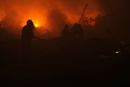 Un incendiu violent a devastat o reşedinţă pentru turişti din Franţa