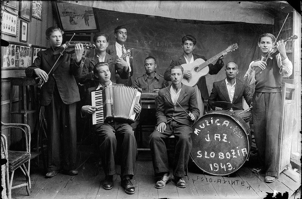 "Imagini fantomă din lumea uitată de timp". Fotografii SUPERBE din România, publicate de Daily Mail 246971