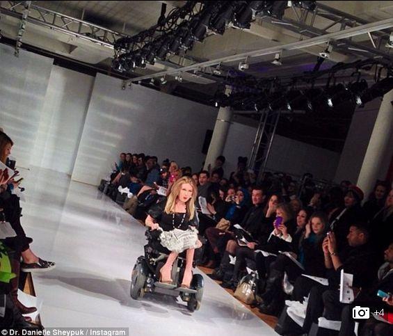 „Am decis să lucrez cu modele de urmat, nu cu modele de podium". Primul manechin în scaun cu rotile de la Săptămâna Modei din New York 247260
