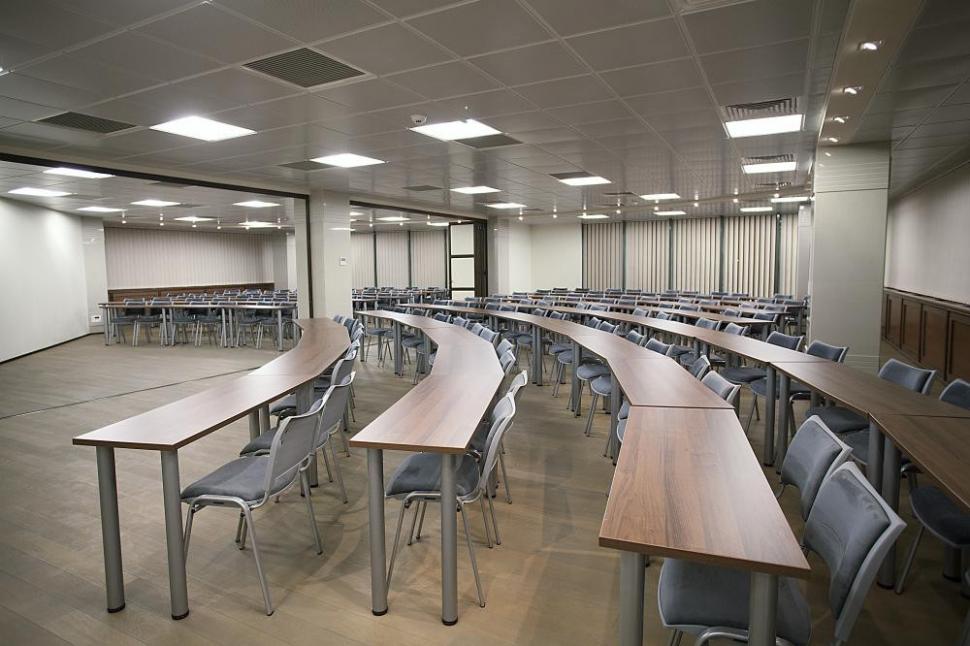 (P) Regio: Oltenia Business Center - un nucleu pentru dezvoltarea afacerilor în Râmnicu Vâlcea 244530