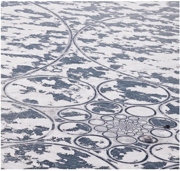 RUŞII au crezut că au fost vizitaţi de extratereştri. Ce au descoperit pe suprafaţa acestui lac. "E ULUITOR" 247120