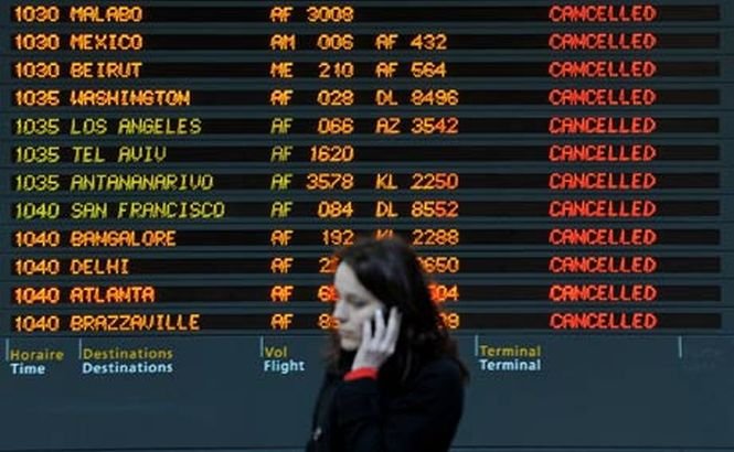 SUA. Furtuna de zăpadă a dat peste cap traficul aerian. 3700 de zboruri au fost anulate