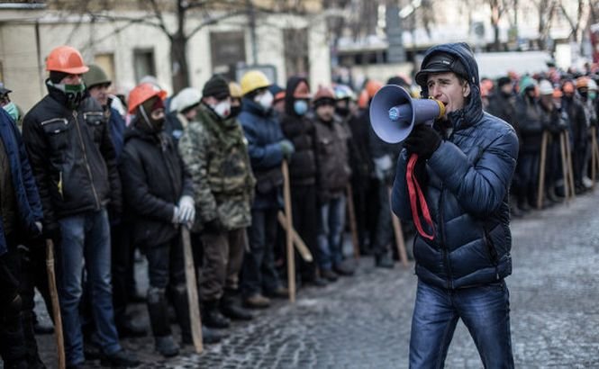 127 de protestatari ucraineni au fost eliberaţi din arest. 15 persoane au rămas încă în spatele gratiilor