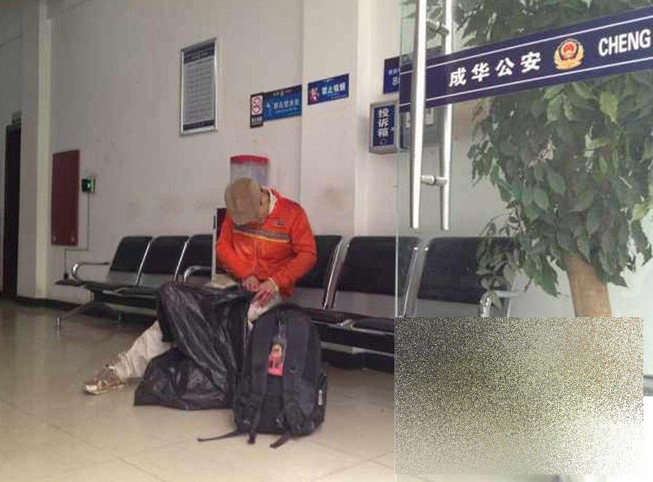 S-a aruncat în ţarcul tigrilor pentru a fi sfâşiat de animale. Ce s-a întâmplat cu acest chinez 247750