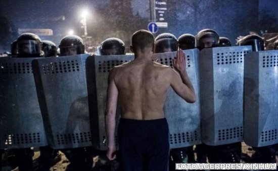 Statele Unite cer Administraţiei Viktor Ianukovici să înceteze violenţele contra manifestanţilor