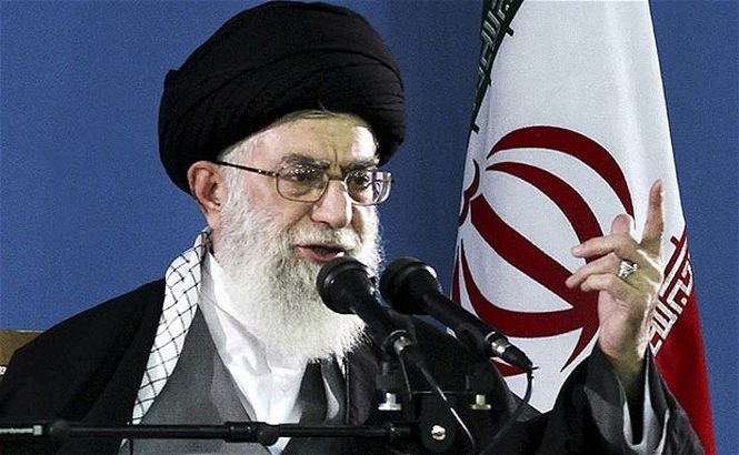 Ayatollahul Ali Khamenei a ORDONAT crearea unei &quot;economii de rezistenţă&quot;